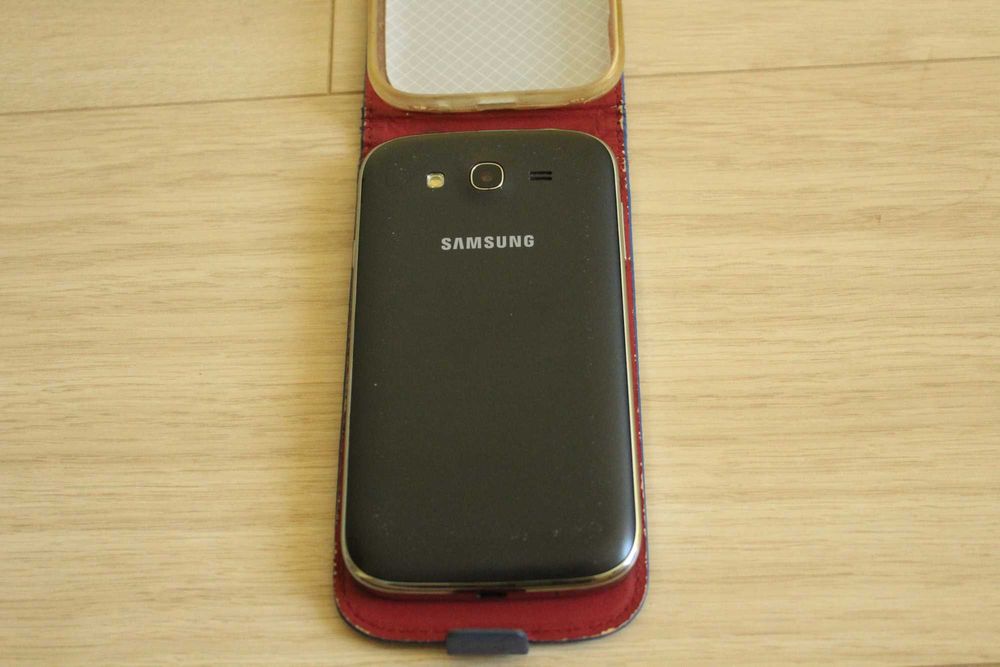 Samsung Galaxy Grand Neo GT-I9060 + etui