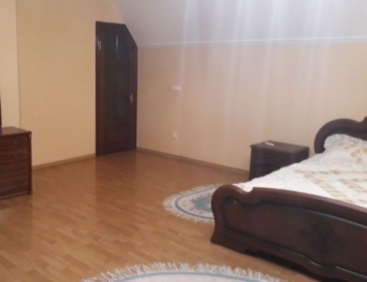 Сдам дом Толбухина/Мега дом 4 к  ,генератор,зарядка для электро авто!