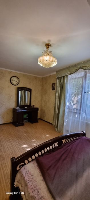 Актуально . Сучасний будинок в Херсоні . Гараж . Власний двір .