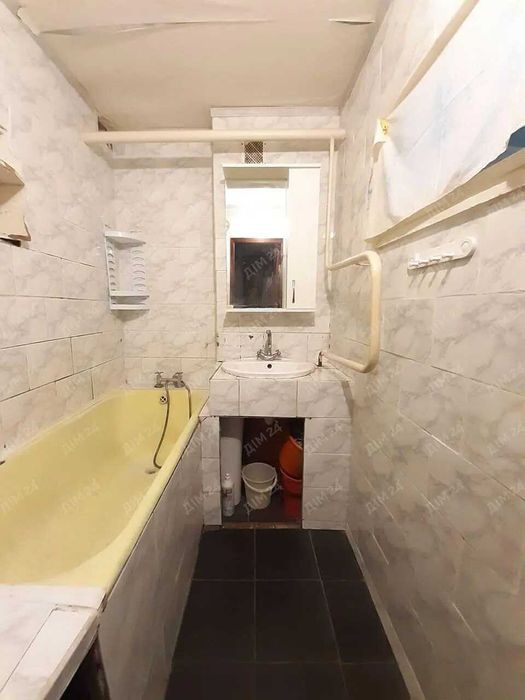 Двокімнатна квартира в Микільському.