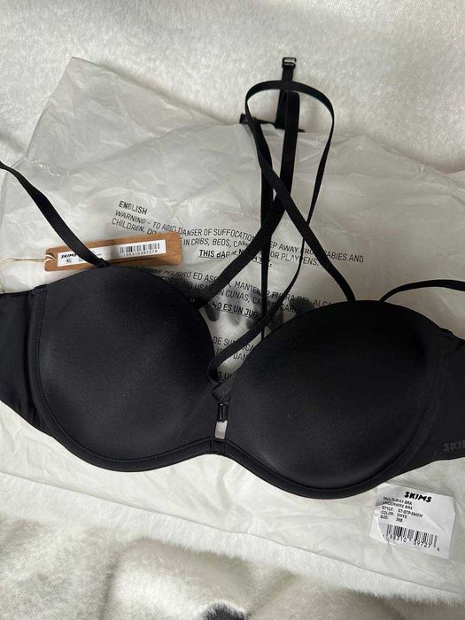 Skims бюстгальтер Skims Multi way bra Багатофункціональний