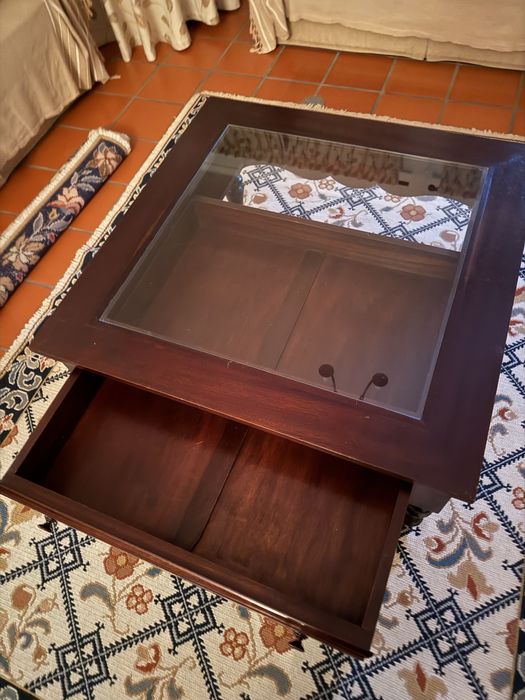 Mesa de centro estilo romântico 1.ªG c/ gavetão