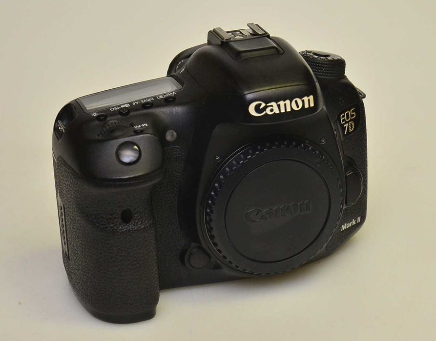 Lustrzanka Canon EOS 7D Mark II korpus Gwarancja 6mcy!