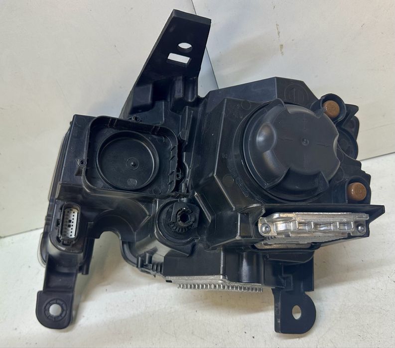 Фара права Jeep Grand Cherokee Xenon 68426878AB 2017 -2021