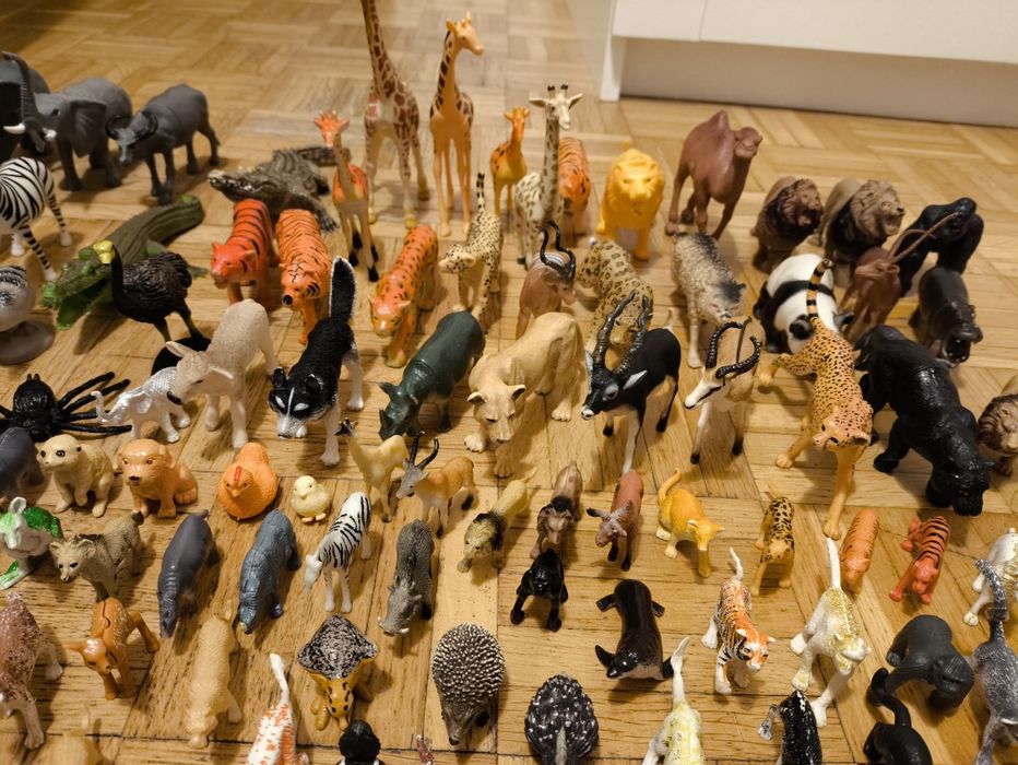 Komplet 132 figurki zwierząt + DODATKI