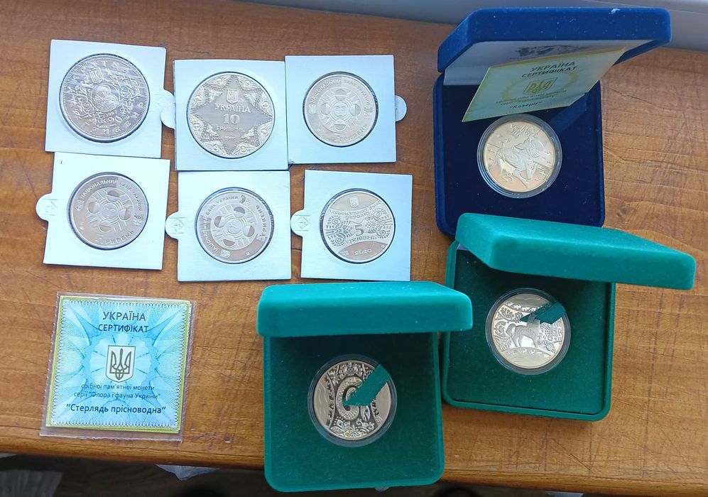 Продам срібні ювілейні монети України