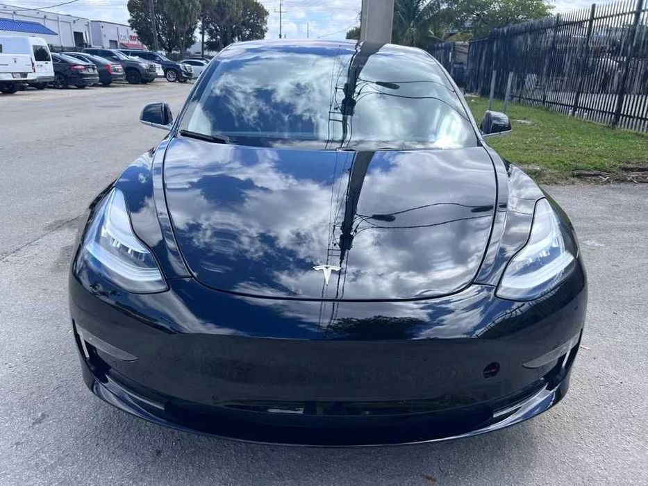 2019 TESLA Model 3