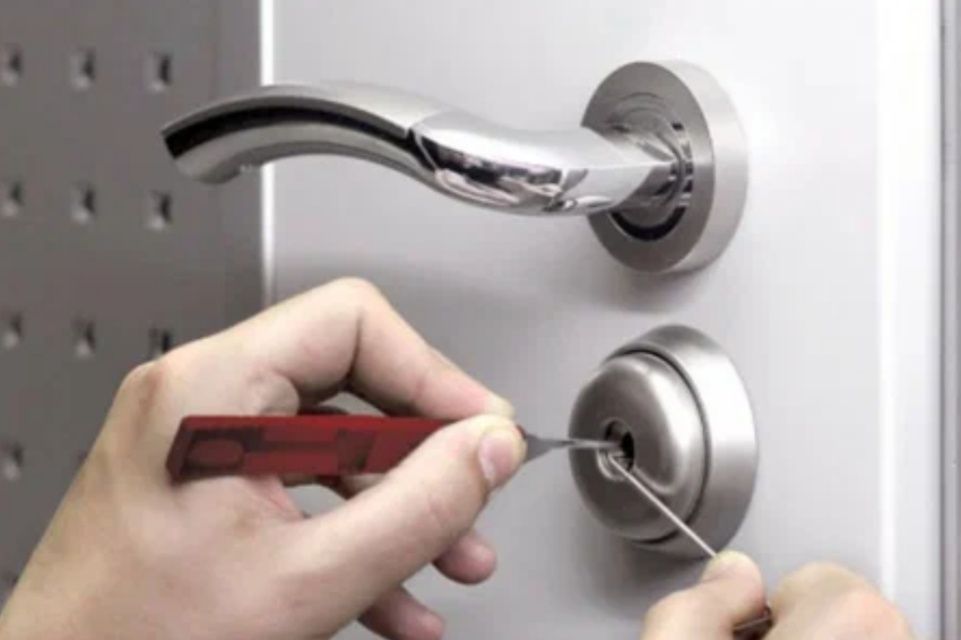 Відкриття  замків от 499 грн