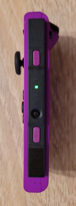 Jeden fioletowy dzojkon