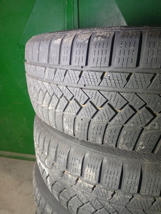 Pneus continental 205/50/17