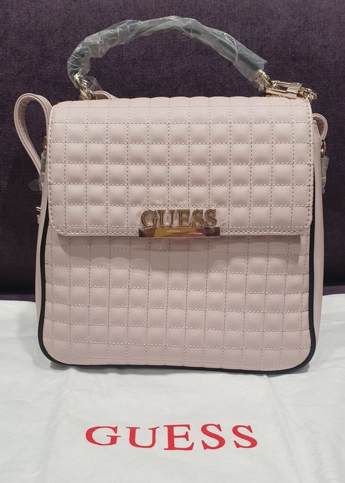 Продам рюкзак Guess