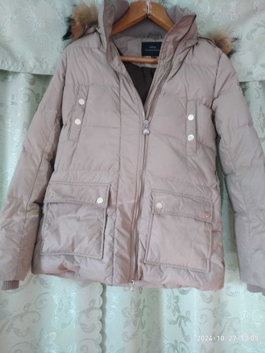продам курточку б/в для дівчини розмір XS