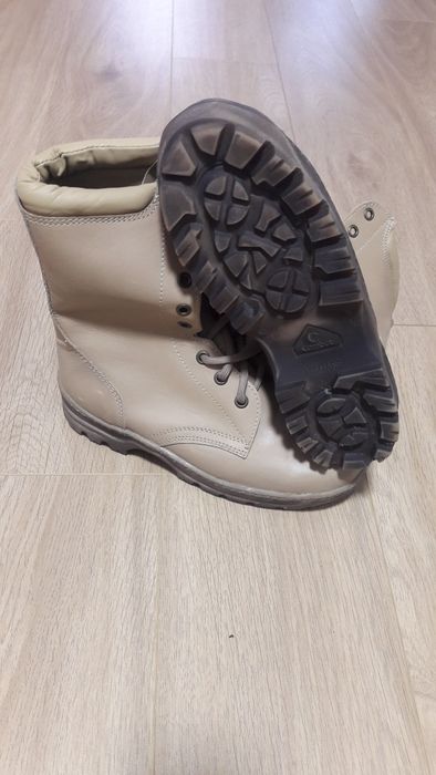 Продам демісезонні берці