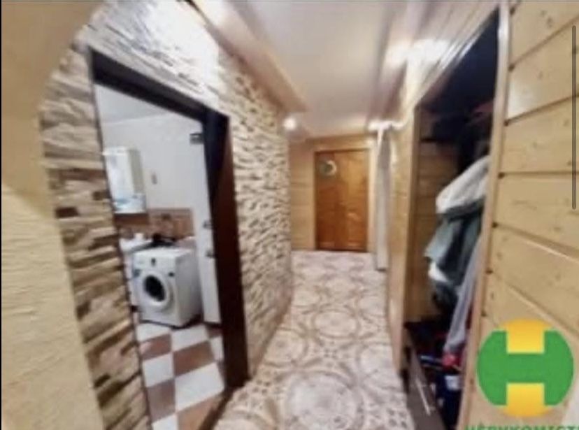 Продається 2-поверховий будинок