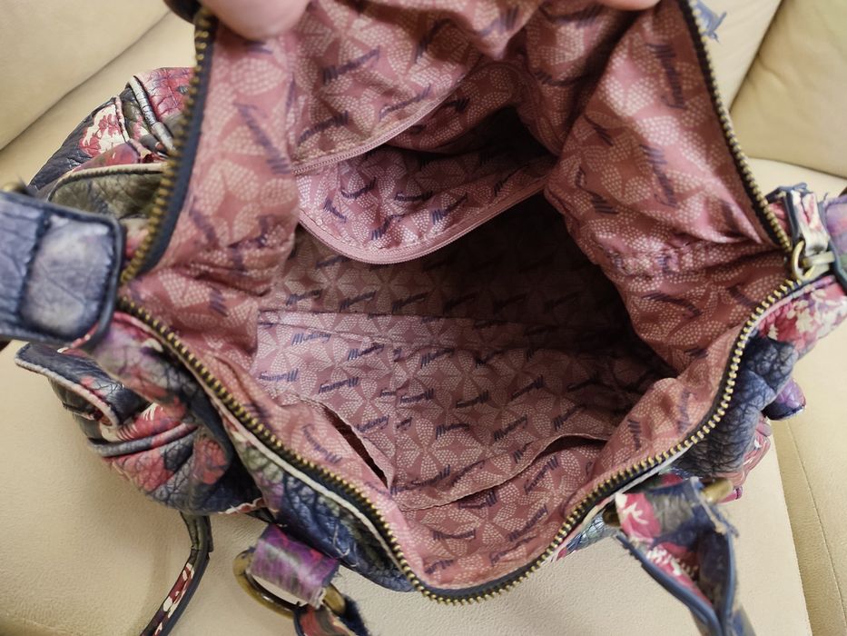 Яскрава сумка сумочка