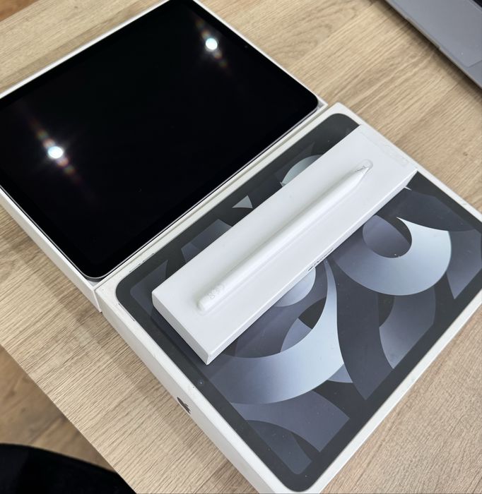 Tablet Apple Ipad Air 10,9 5gen 64GB m1 + Apple Pencil 2