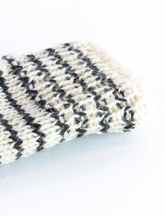 Jednopalczaste, grube rękawiczki wełniane ze wzorem, uniwersalne