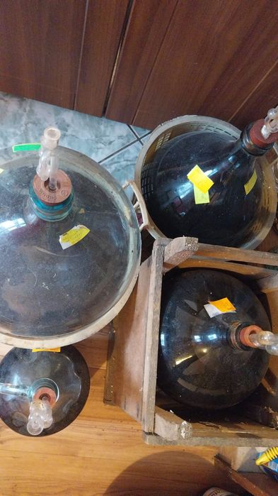 Do sprzedania butle na wino