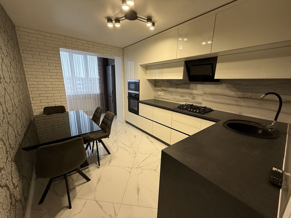 Продаж 2 кімнатної квартири