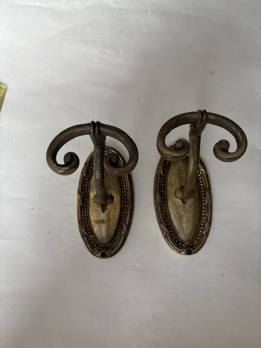 Stylowe Haczyki / Uchwyty Mosiężne – Vintage, Para