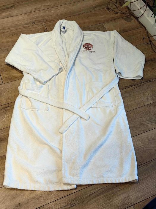 Szlafrok kąpielowy z emblematem hotelu Dębowy L gruby, bawełna