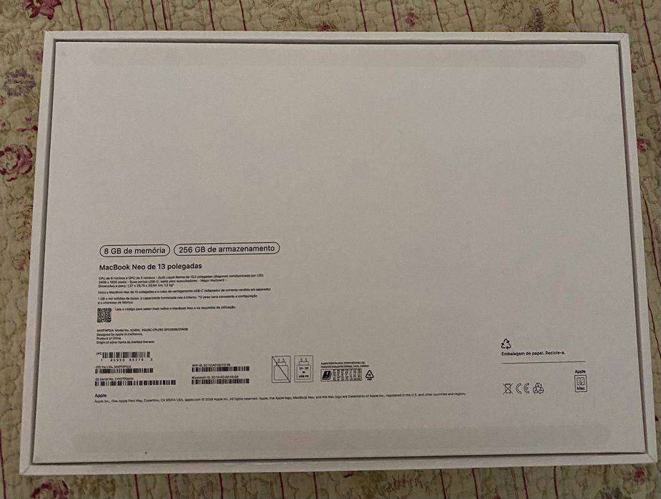 MacBook Neo 13 A16