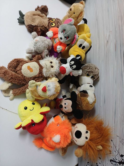 Peluches vários 13 unidades