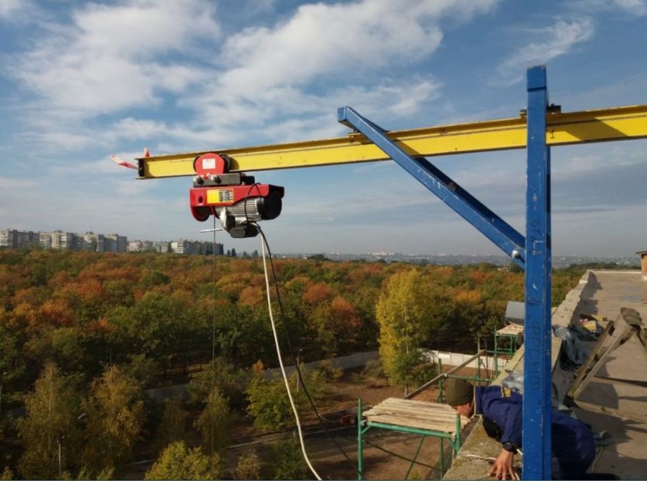 Оренда Кран "у вікно" г/п до 300 кг, кран «Піонер»