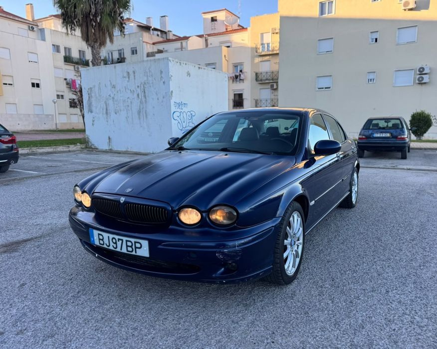 Jaguar X-Type 2.0 diesel com 170.000 mil km ano 2004 em bom estado geral — photo 2