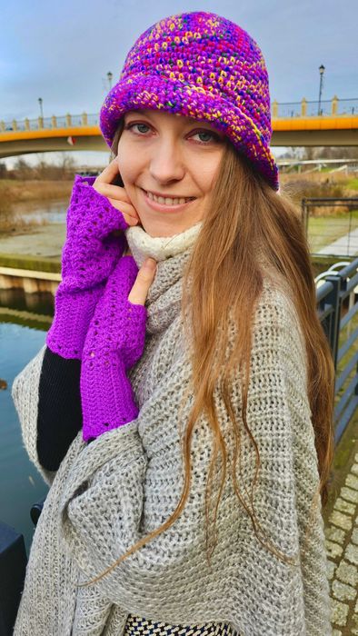 Rękawiczki mitenki szydełkowe – ciepłe, eleganckie, bez palców, kolory