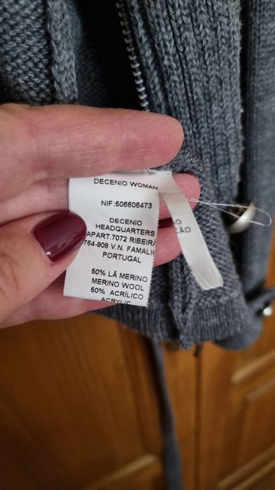 Casaco de malha, tamanho M, da marca Decenio.