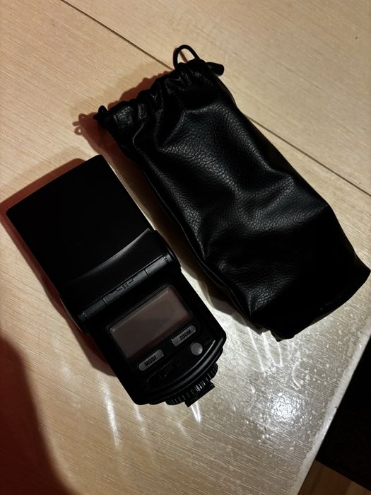 Продам фотоапарат Samsung NX11 14.6MP