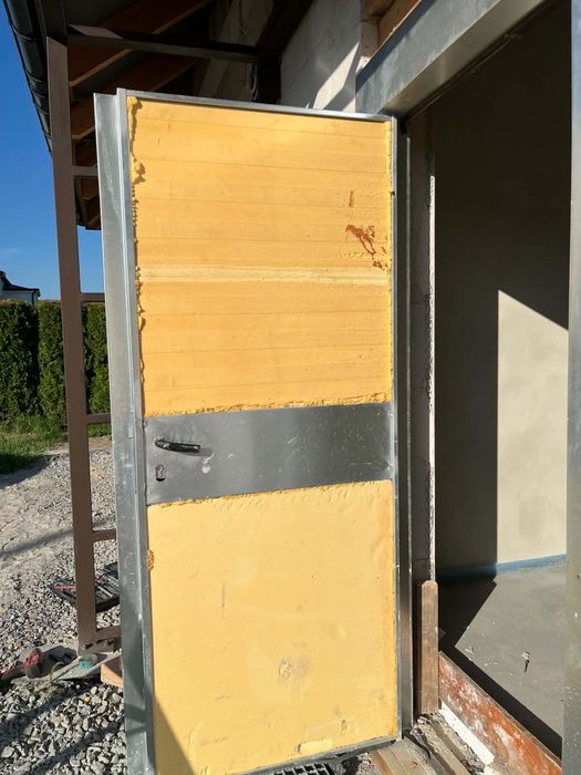 Drzwi techniczne stalowe