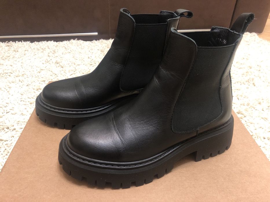 Осінні жіночі ботінки 36 розмір