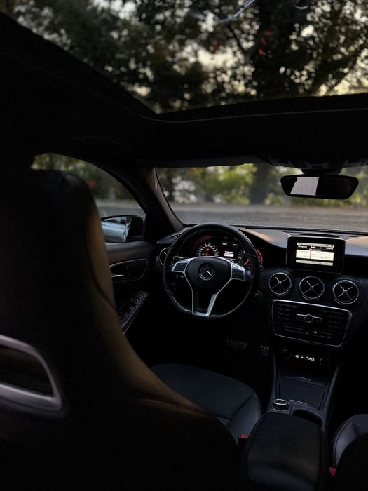 MERCEDES A180 Motor Mercedes AMG 7G-Tronic