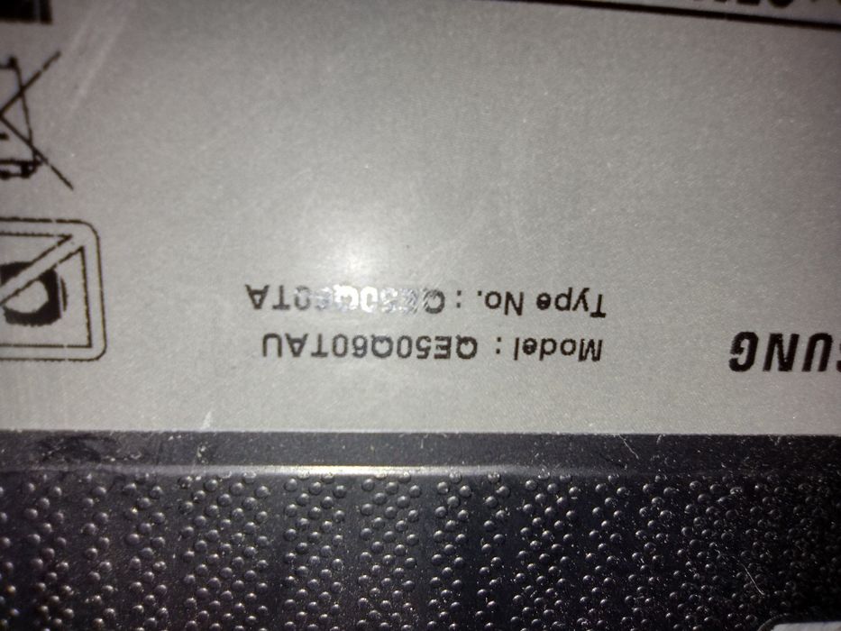 Komplet elektroniki do telewizora Samsung model na zdjęciu.