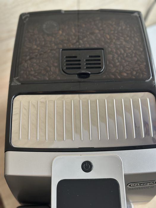 Кавомашина Delonghi Dinamica як нова кавомаолка Delonghi