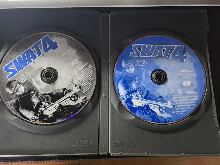 SWAT 4 – PC CD-ROM (2 Discos)