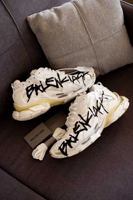Мужские кроссовки Balenciaga Runner Graffiti Premium. Размеры 41-46