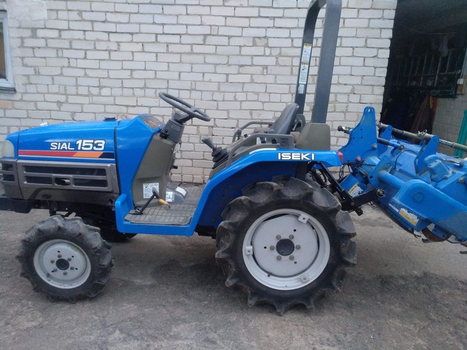 Японський трактор Iseki Seal 153