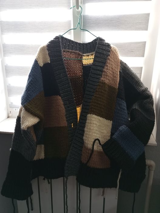 Жіночий теплий каодиган в'язаний .В стилі печворк.