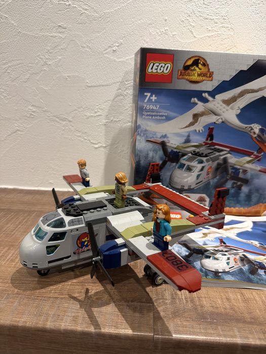 Lego 76947 Klocki Jurassic World  Kecalkoatl zasadzka z samolotem Oryginal