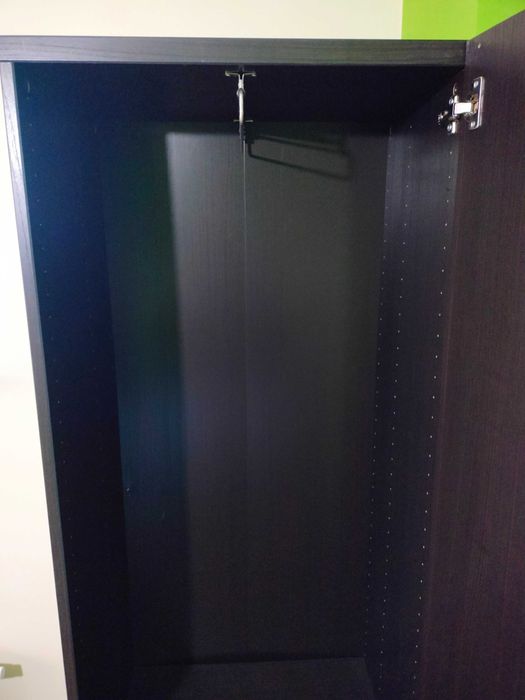 Szafa z półkami i wieszakiem brązowa