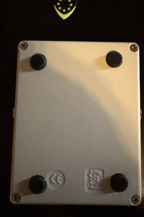 Pedal Electro Harmonix Big Muff / Tone Wicker.