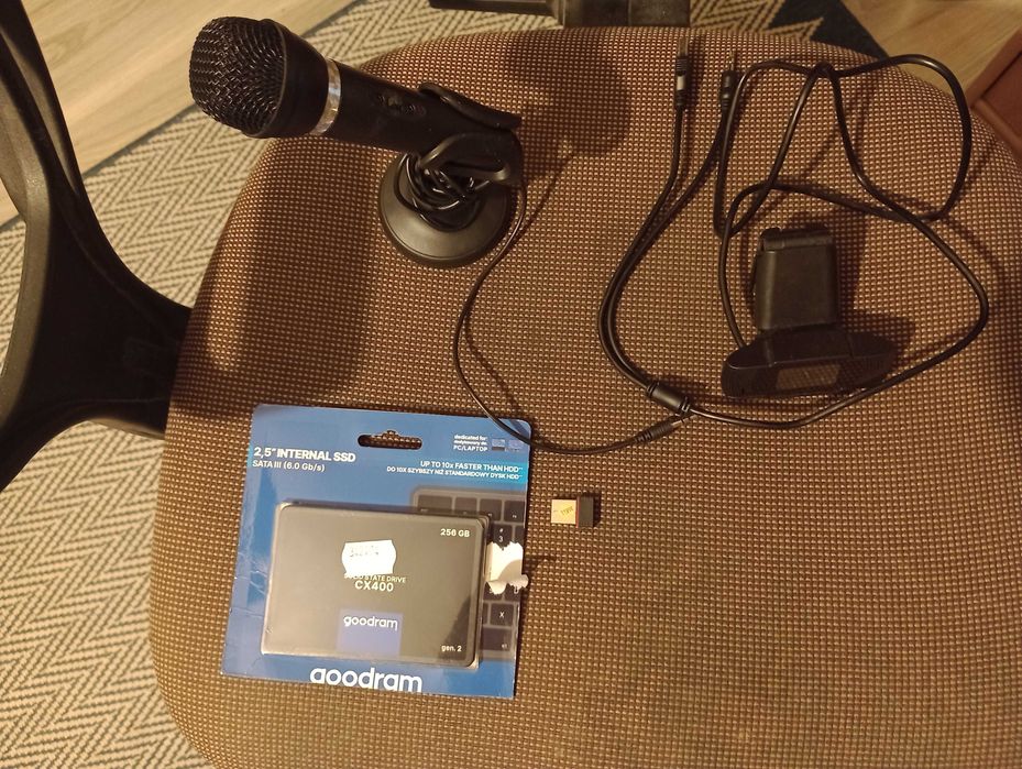 Używany/Na części/do odnowienia Laptop Fujitsu Lifebook A572/E