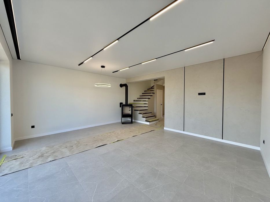 Продаю таунхаус з ремонтом !