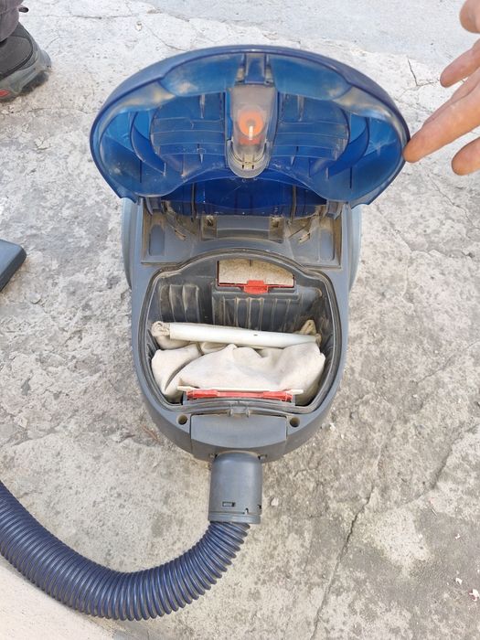 Пилосос PHILIPS 1700W мішок