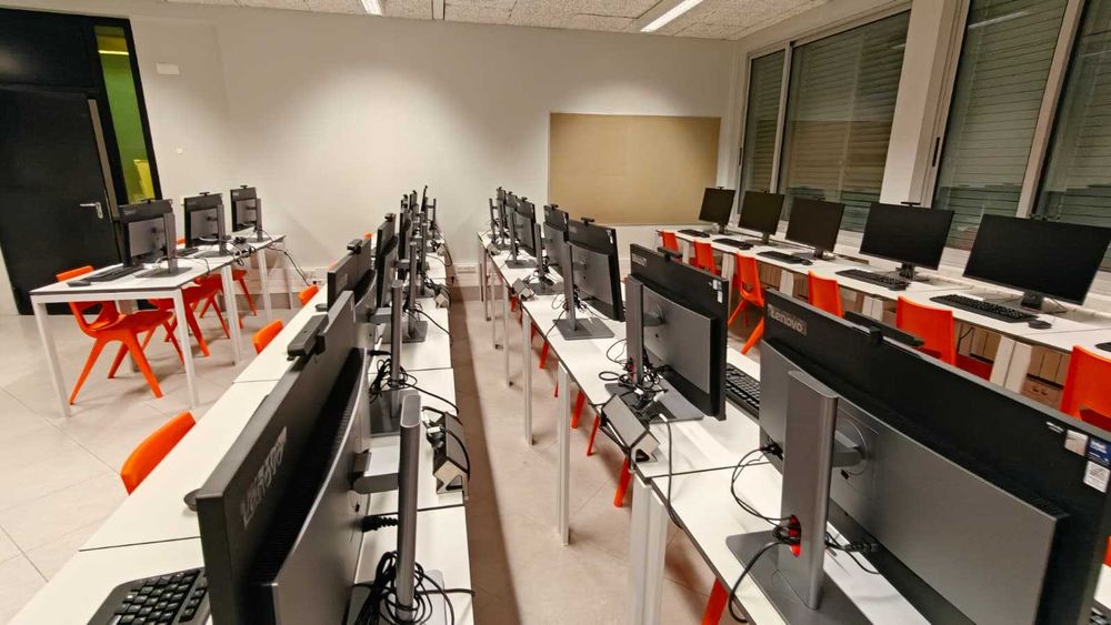 Curso de Informática Técnico de Sistemas Informáticos (grátis)465143500658462721