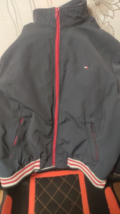 Бомбер/куртка Tommy Hilfiger/томми хильфигер