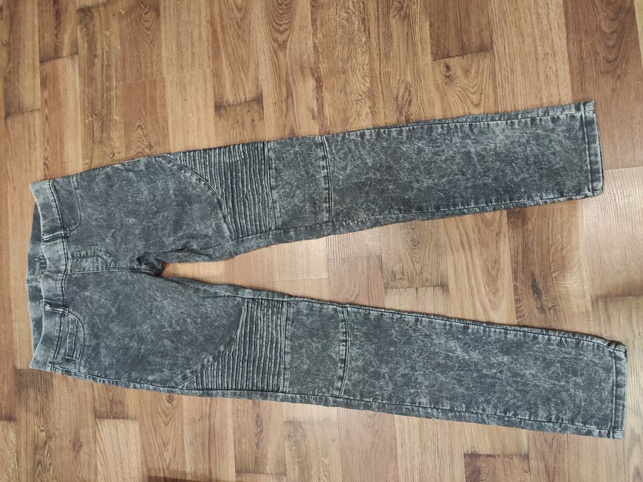 Zestaw spodni i legginsów r.38 M stan bardzo dobry esmara eleganckie